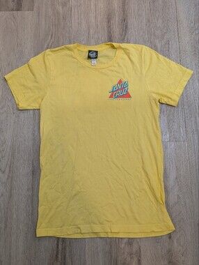 ✨3/$20✨ Santa Cruz Skateboards Yellow Graphic T-Shirt - Size Small